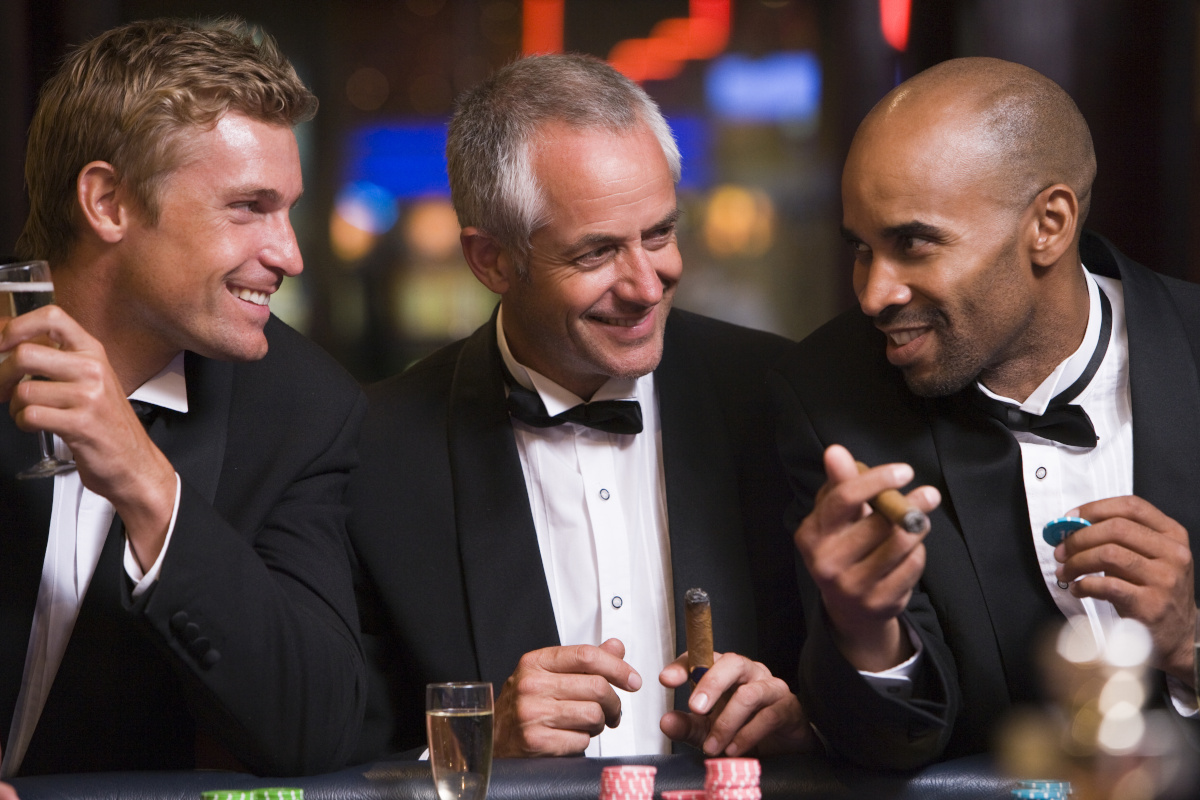 holiday cigar gift inventory retailers